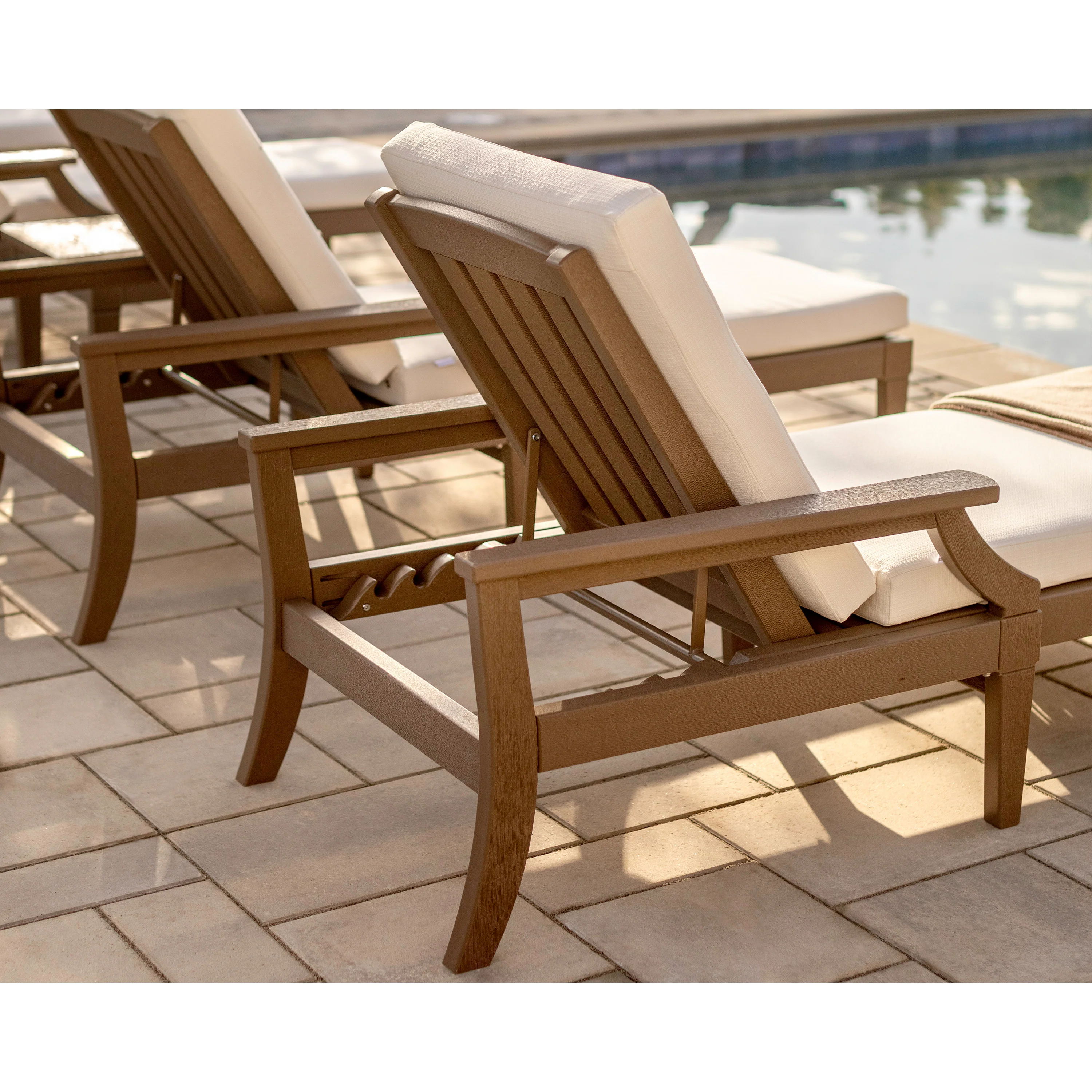 Estate Chaise Lounge - Image 8