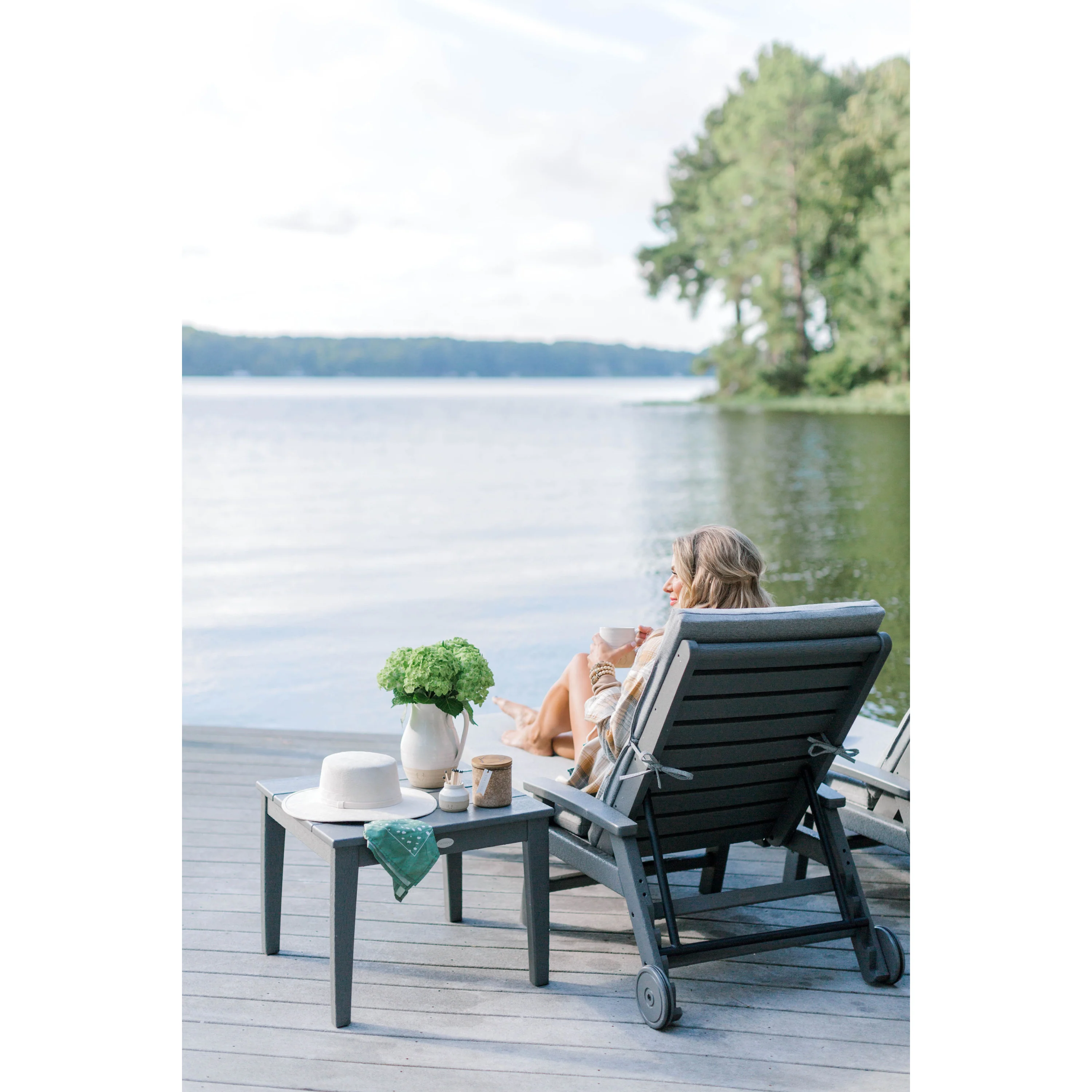 Signature Chaise with Wheels - Image 8