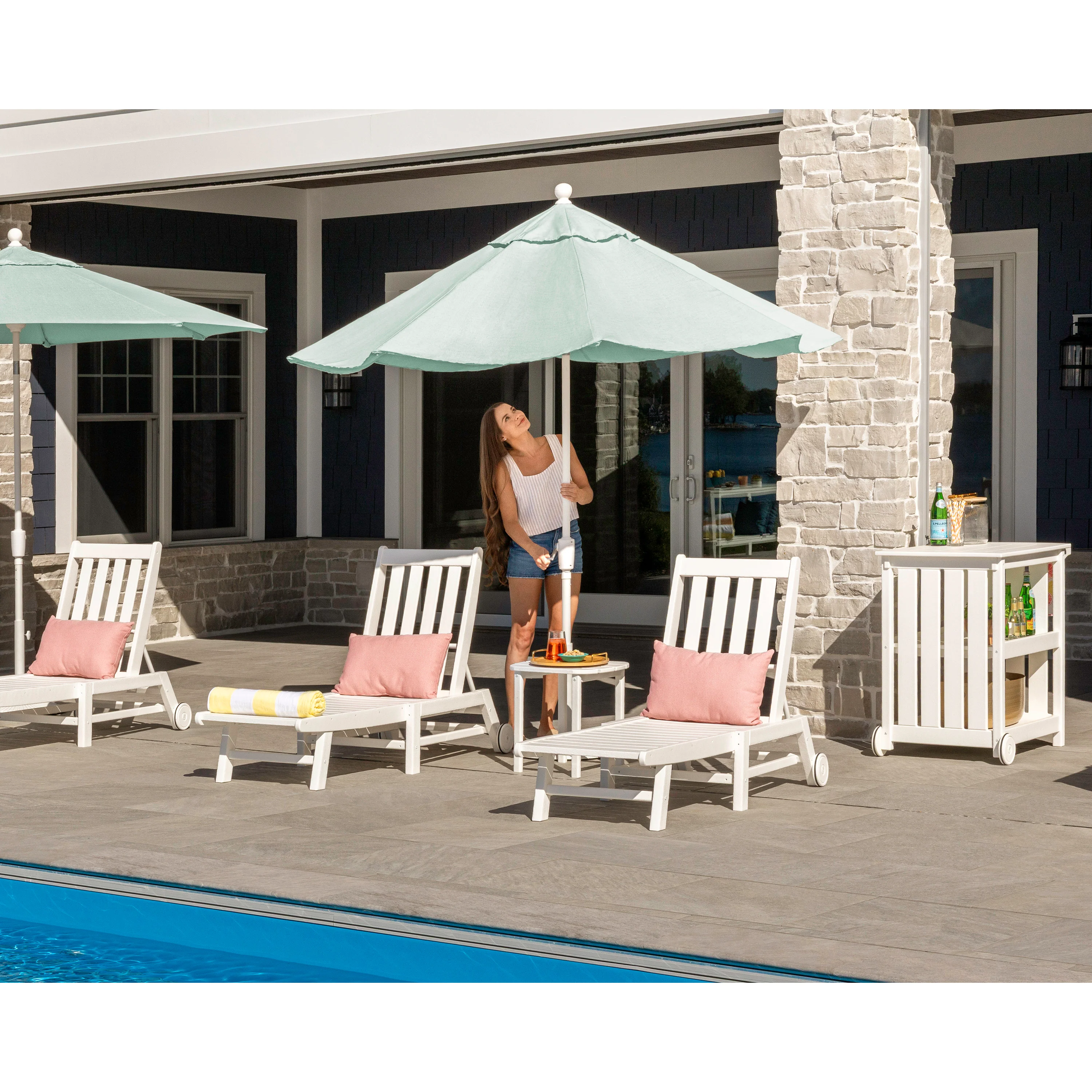 Vineyard Chaise with Wheels - Image 10