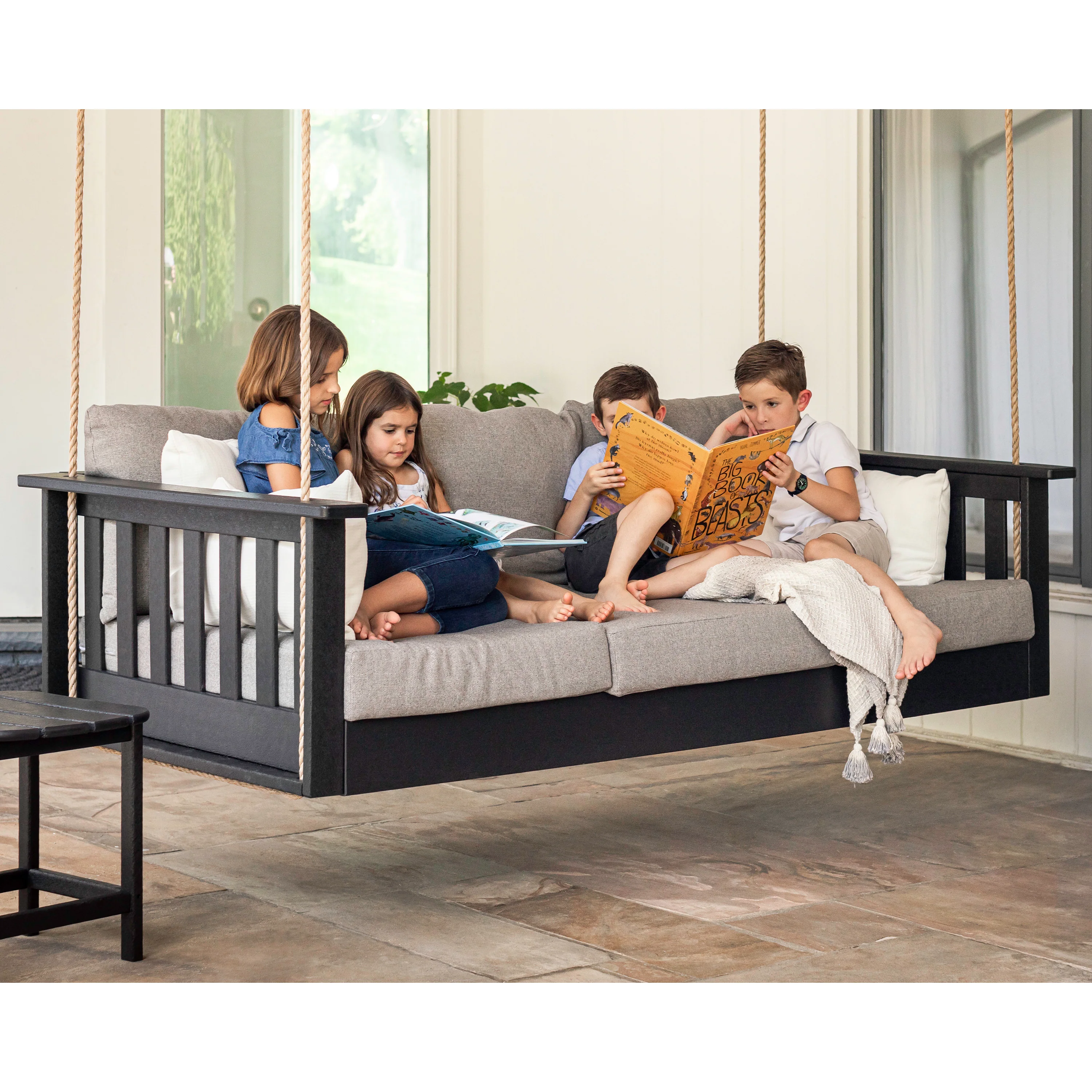 Vineyard Daybed Swing - Image 5