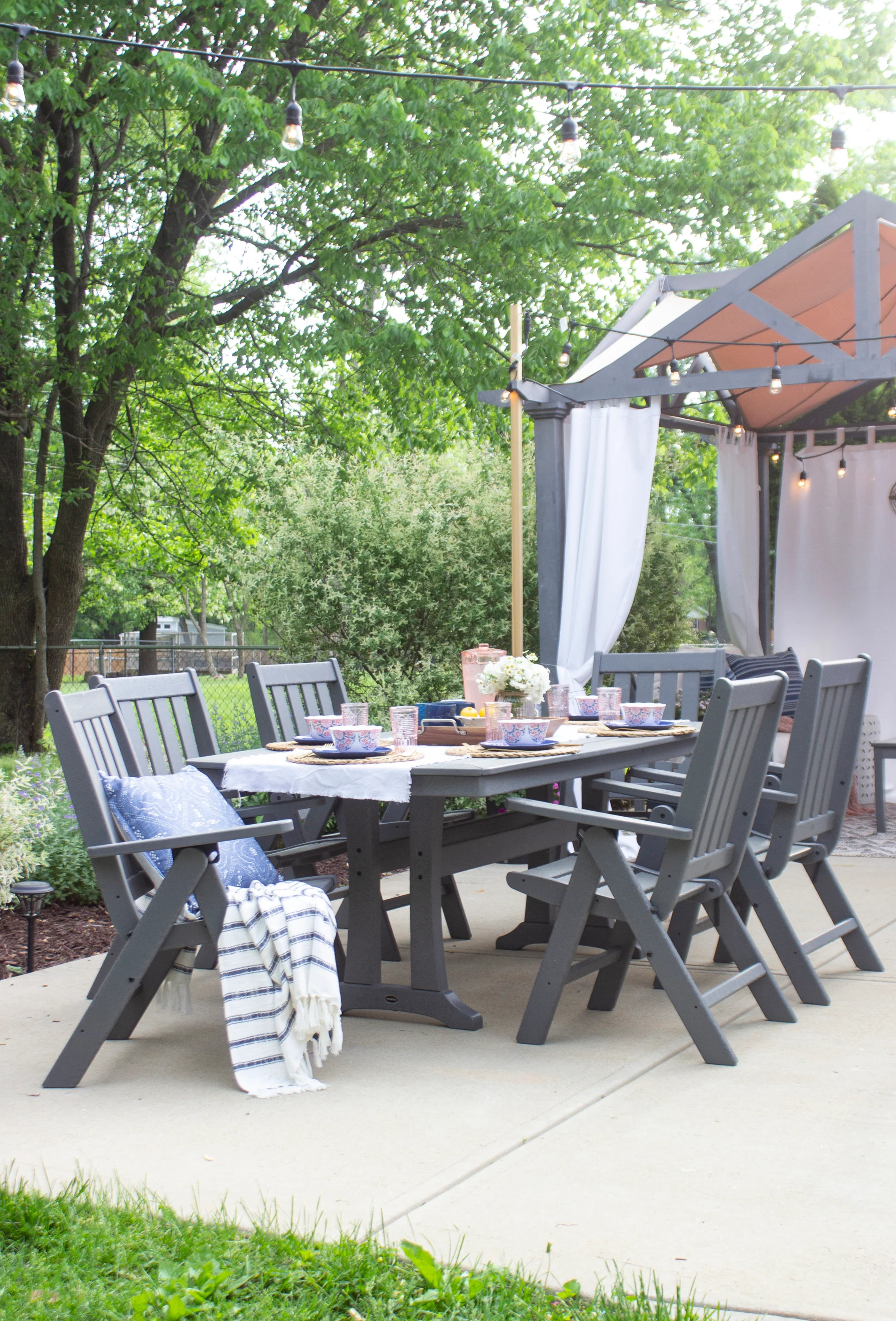Vineyard Folding Chair 7-Piece Dining Set with Trestle Legs - Image 4